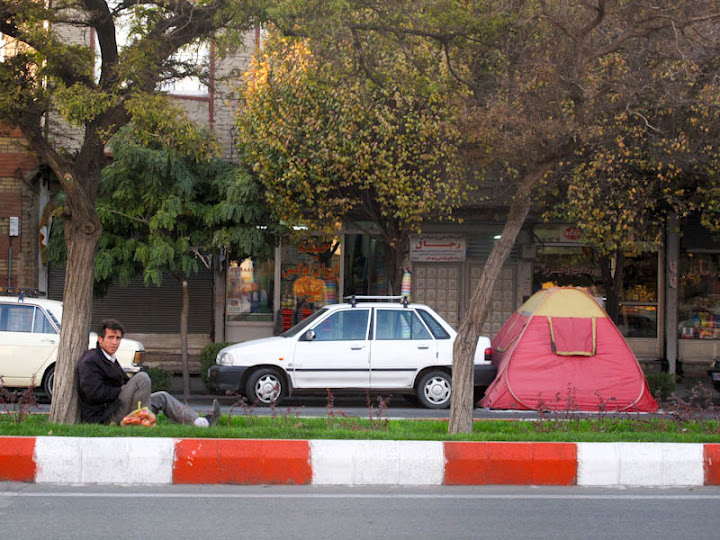 Tebriz’de Konak Oldum Gülbaba Alnımdan Öptü